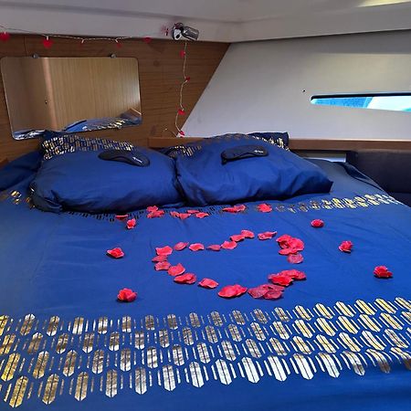 Bateau Nuit Insolite Hotell La Rochelle  Eksteriør bilde